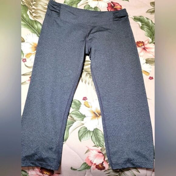 #083 Calvin Klein Performance Quik Dry Leggings - Picture 1 of 10